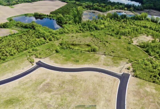 6506111 L3 B2 P3 Natures Edge Road