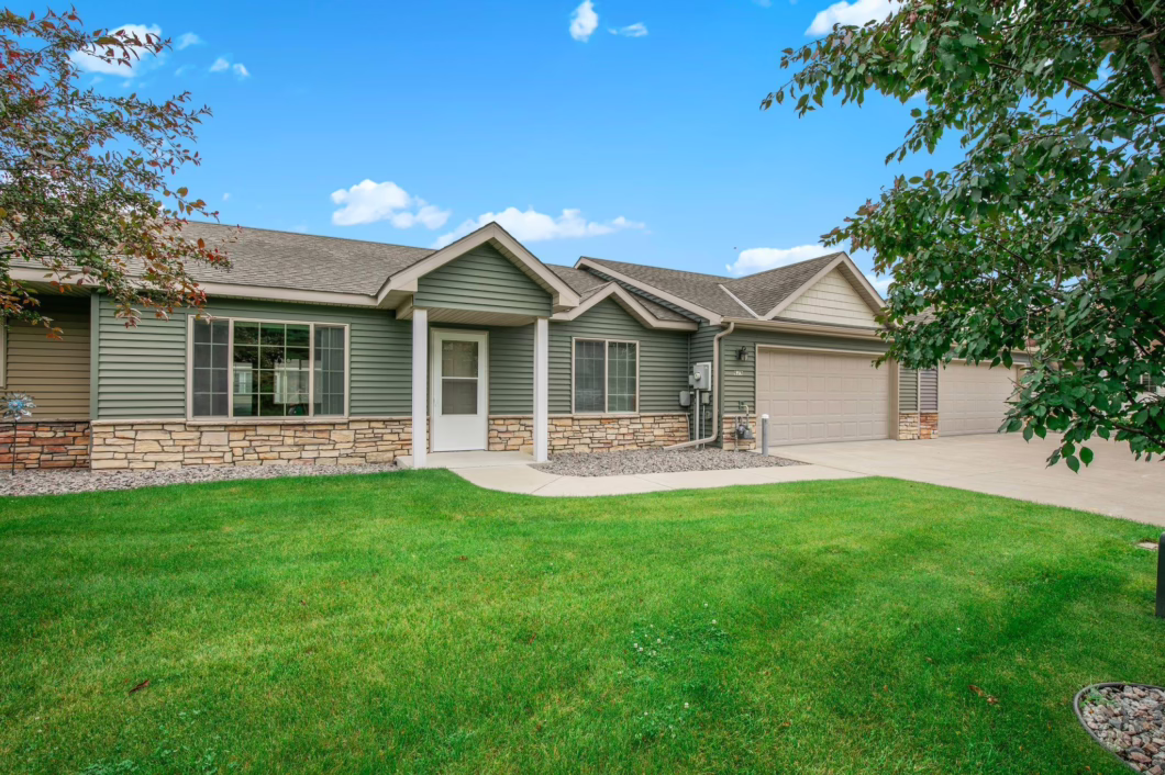 6671313 639 Cottonwood Avenue