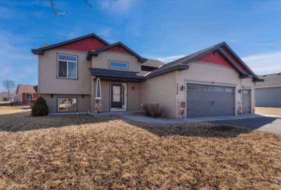 6684369 7379 Kittredge Circle Ne