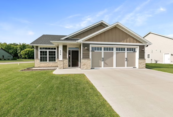 6581700 638 Pebble Creek Drive