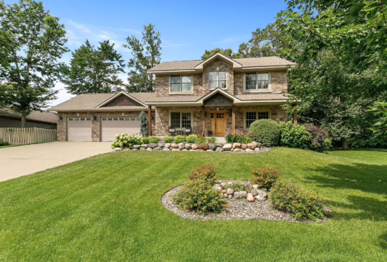 6692053 1301 Pondview Lane