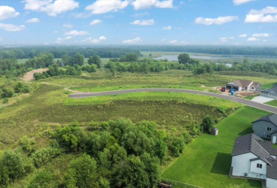 6767430 8244 Natures Edge Road