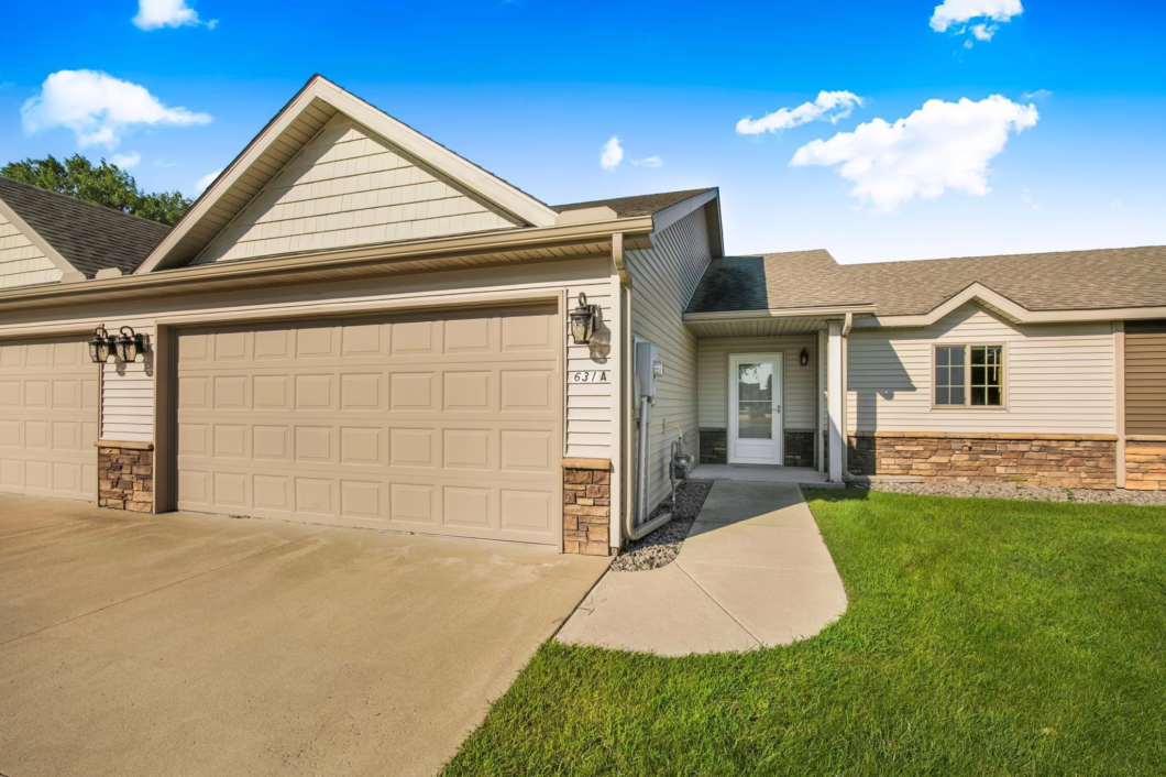 6671300 631 Cottonwood Avenue A