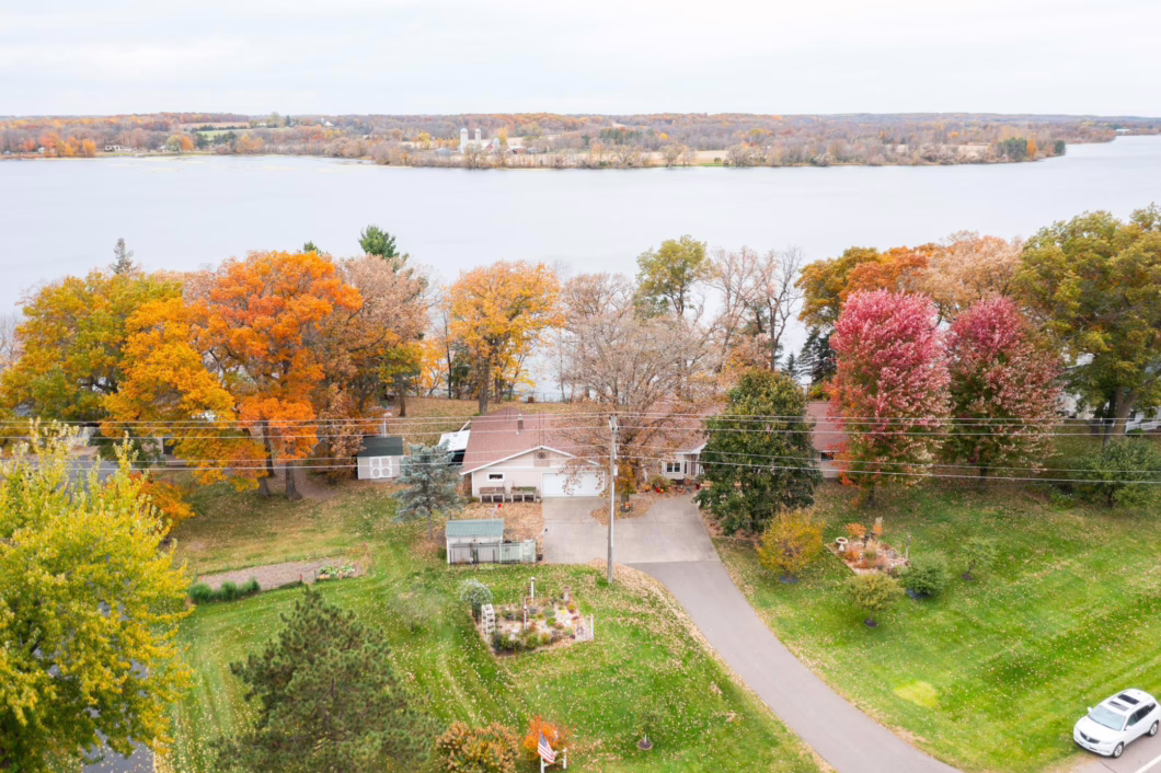 6806977 7401 Hillton Road