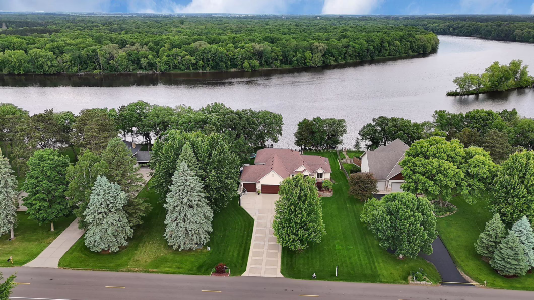 6713102 10283 Ferry Point Place Nw