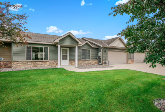 6671313 639 Cottonwood Avenue