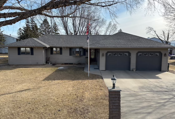 6683484 814 Country Club Drive Sw