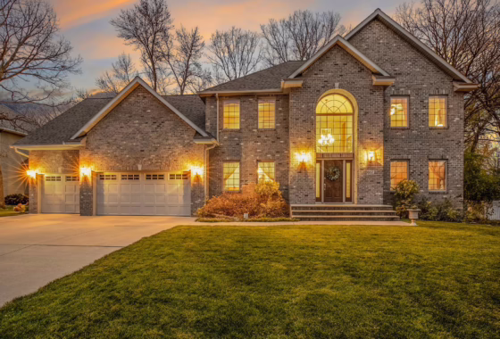 6782253 617 17th Street N