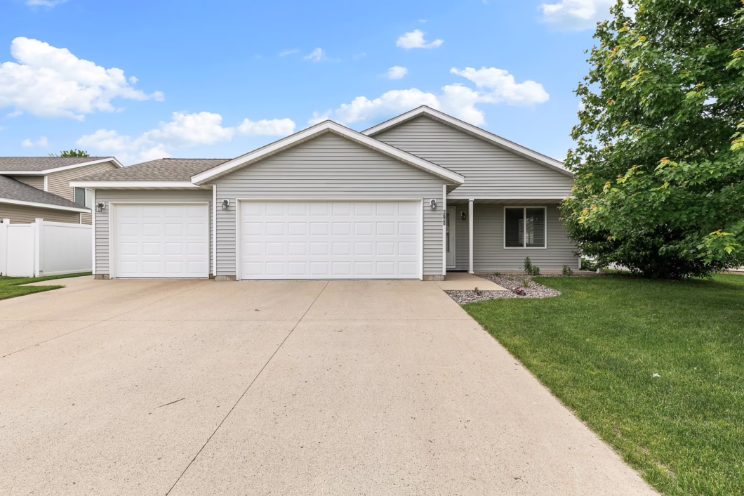 6544733 6768 23rd Street N