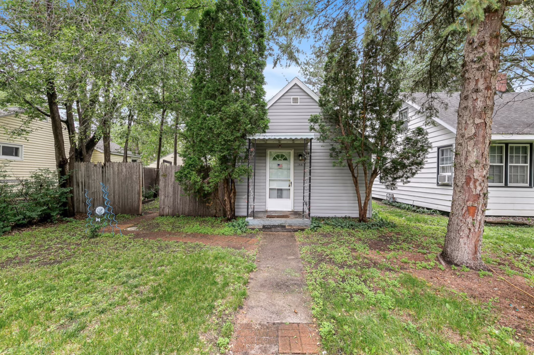 6556433 144 35th Avenue N