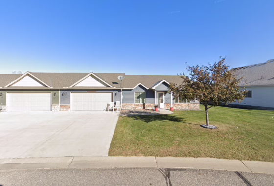 6671110 641 Cottonwood Avenue