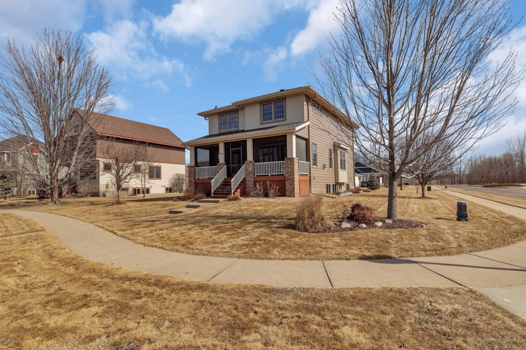 6681325 1000 Celebration Circle