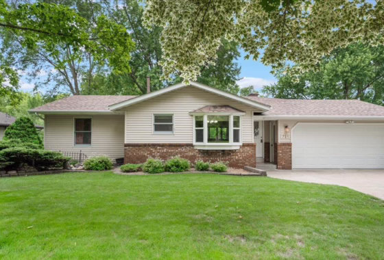 6757879 721 6th Avenue N