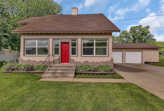 6759043 731 6th Street