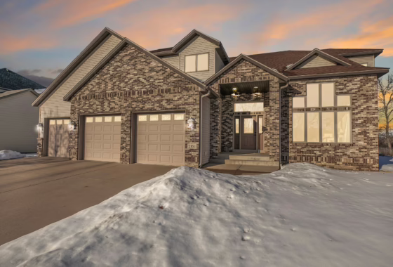 7000932 2161 Mill Pond Drive