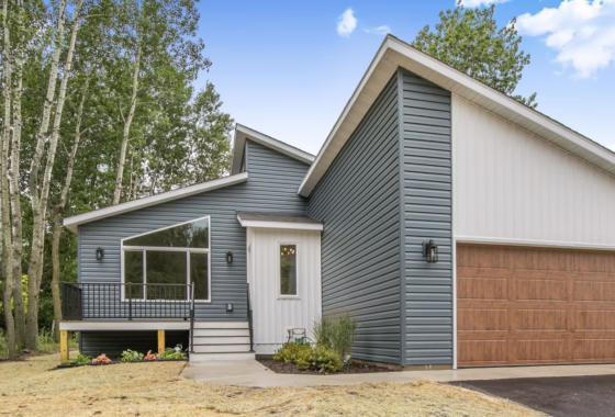 7013761 1699 39th Street S