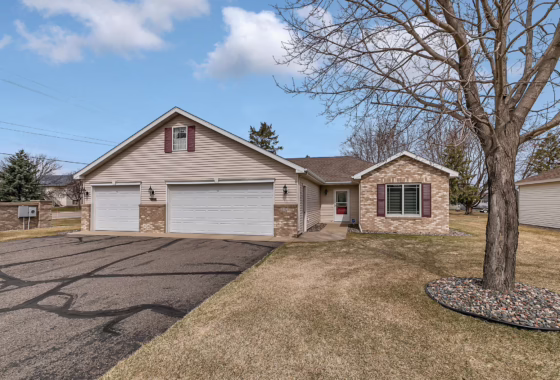 7047060 1101 Willow Pond Drive