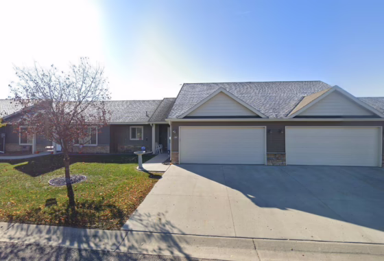 6671095 613 Cottonwood Avenue