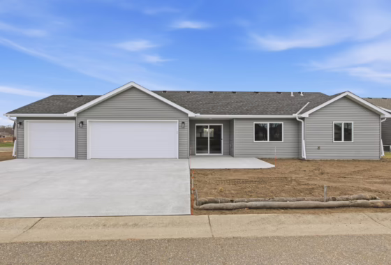 6821721 1701 Knottingham Drive