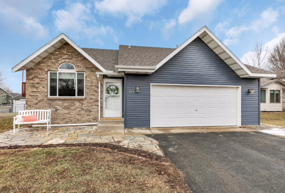 6487899 229 Glacier Avenue