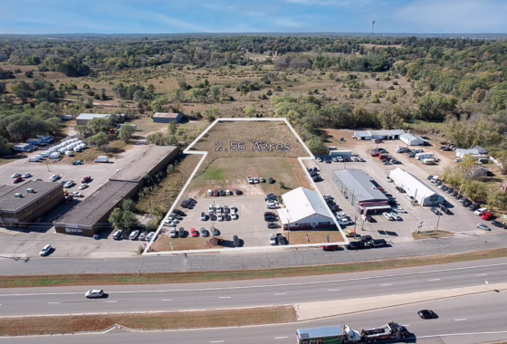 6803037 2225 Roosevelt Road