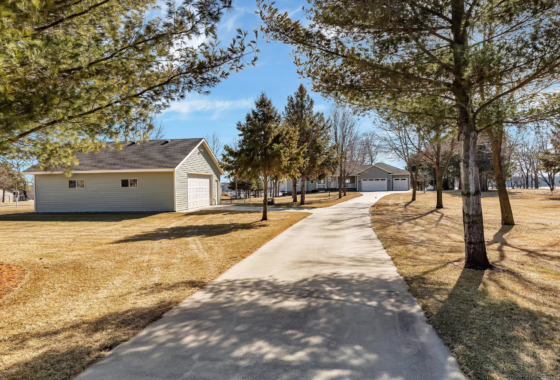 6496200 21044 Big Lake Road