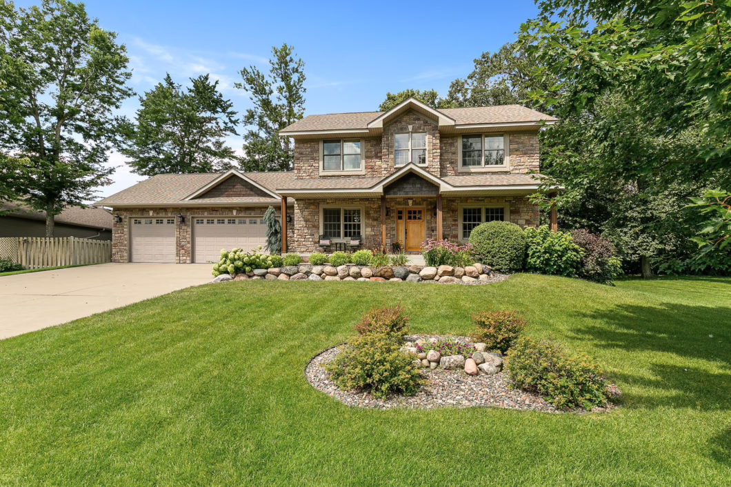 6582264 1301 Pondview Lane