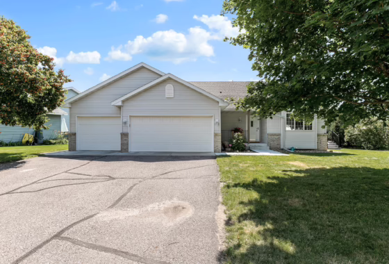 6583639 1296 Fieldstone Drive