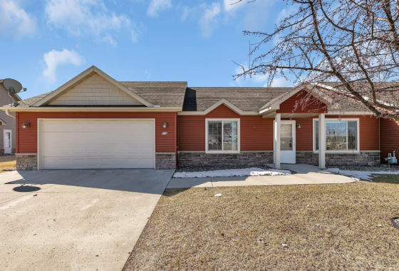 6671106 609 Cottonwood Avenue