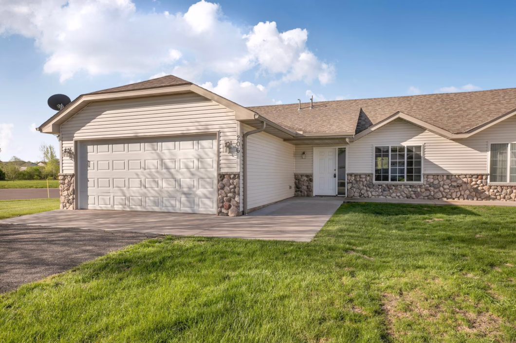 7038236 206 Appaloosa Court