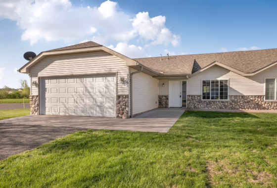 7038236 206 Appaloosa Court
