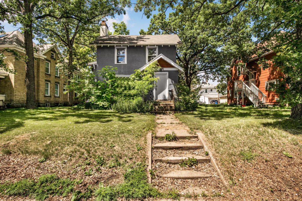 7047244 511 6th Avenue S