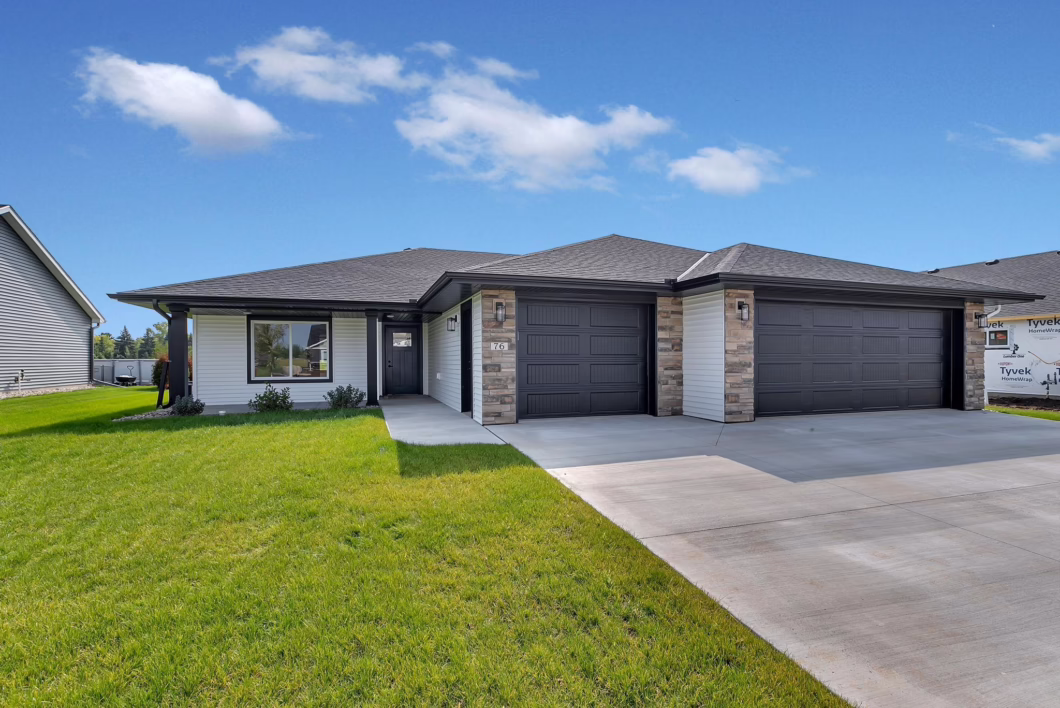 7094714 76 Meadow Lane