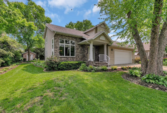6727600 2904 Park Drive