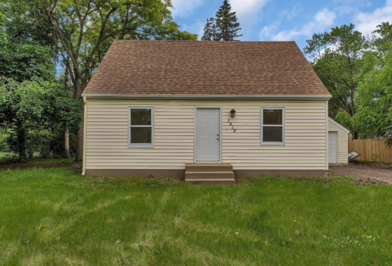 6736979 1519 Roosevelt Road