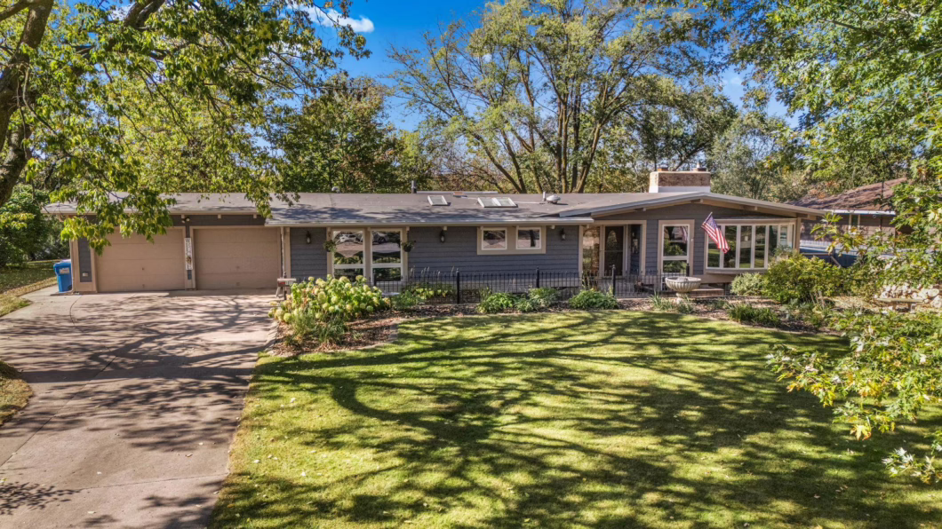 6801167 1011 Water Avenue S
