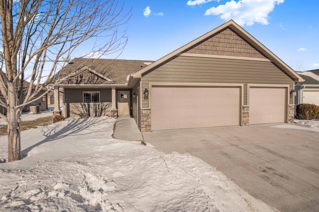 7014200 144 Glenview Loop