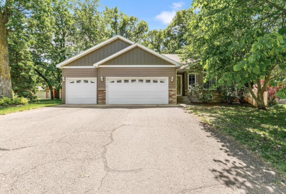 6545300 1734 Maple Court