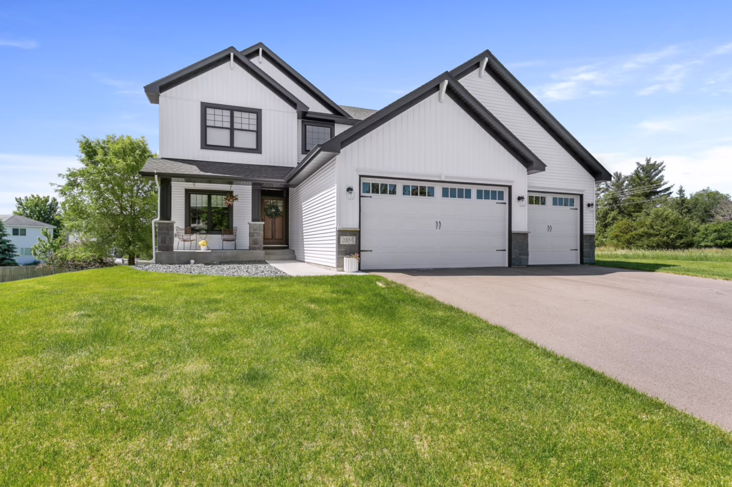 6551760 20091 Delta Street