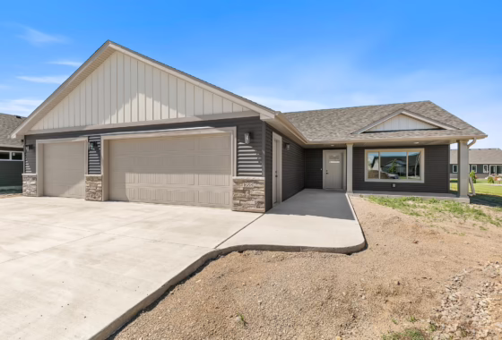 6554105 1688 Hurst Castle Road
