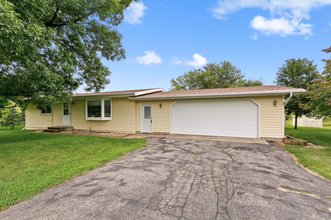 6580407 32224 Terry Road