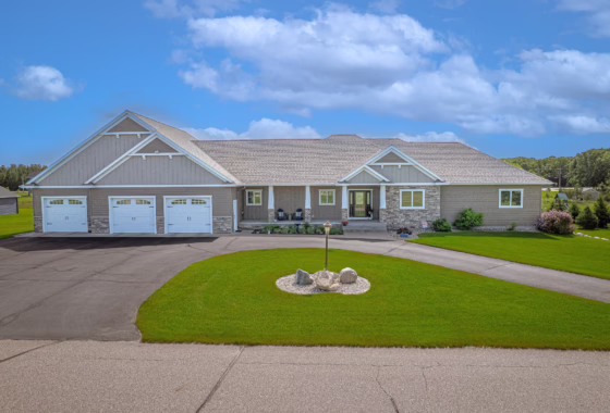 6725882 2142 Monarch Court