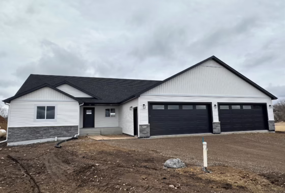 7039433 93 Meadow Lane