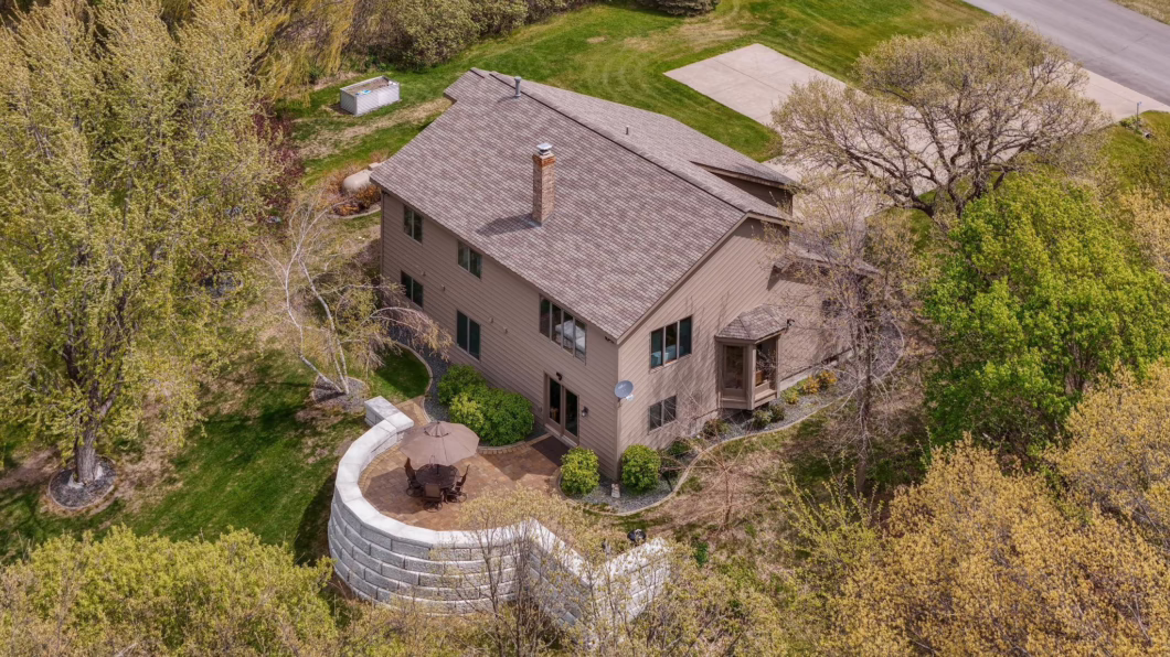 7072698 15675 Barley Road Nw