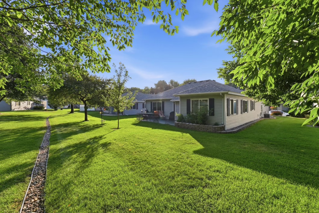 7136702 410 Fieldcrest Lane