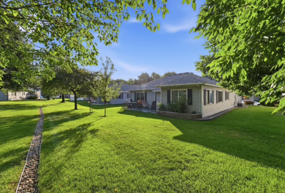 7136702 410 Fieldcrest Lane
